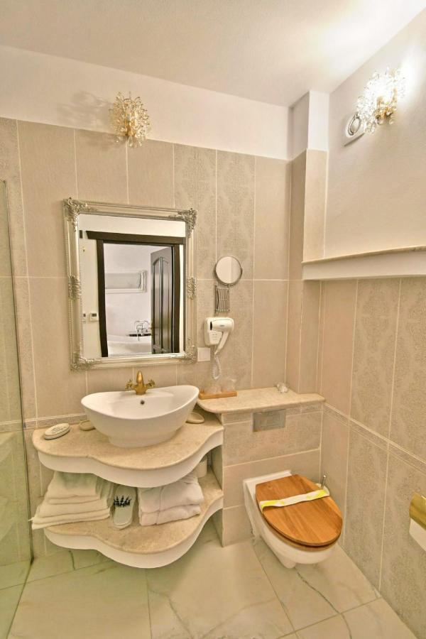 Casa Poveste Pensiunea-muzeu 4* Câmpulung Moldovenesc